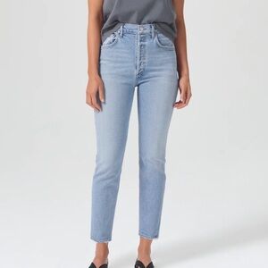 NWT RILEY HIGH RISE‎ STRAIGHT CROP (STRETCH) In Escalate